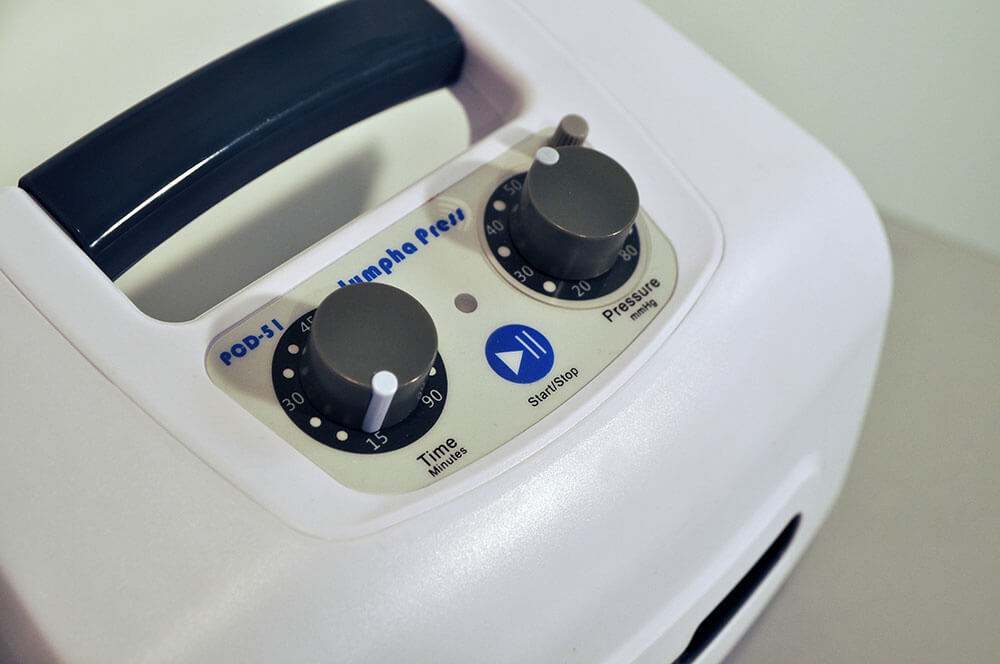 la máquina de Lympha Press PCD-51 ® la máquina de Lympha Press PCD-51 ®